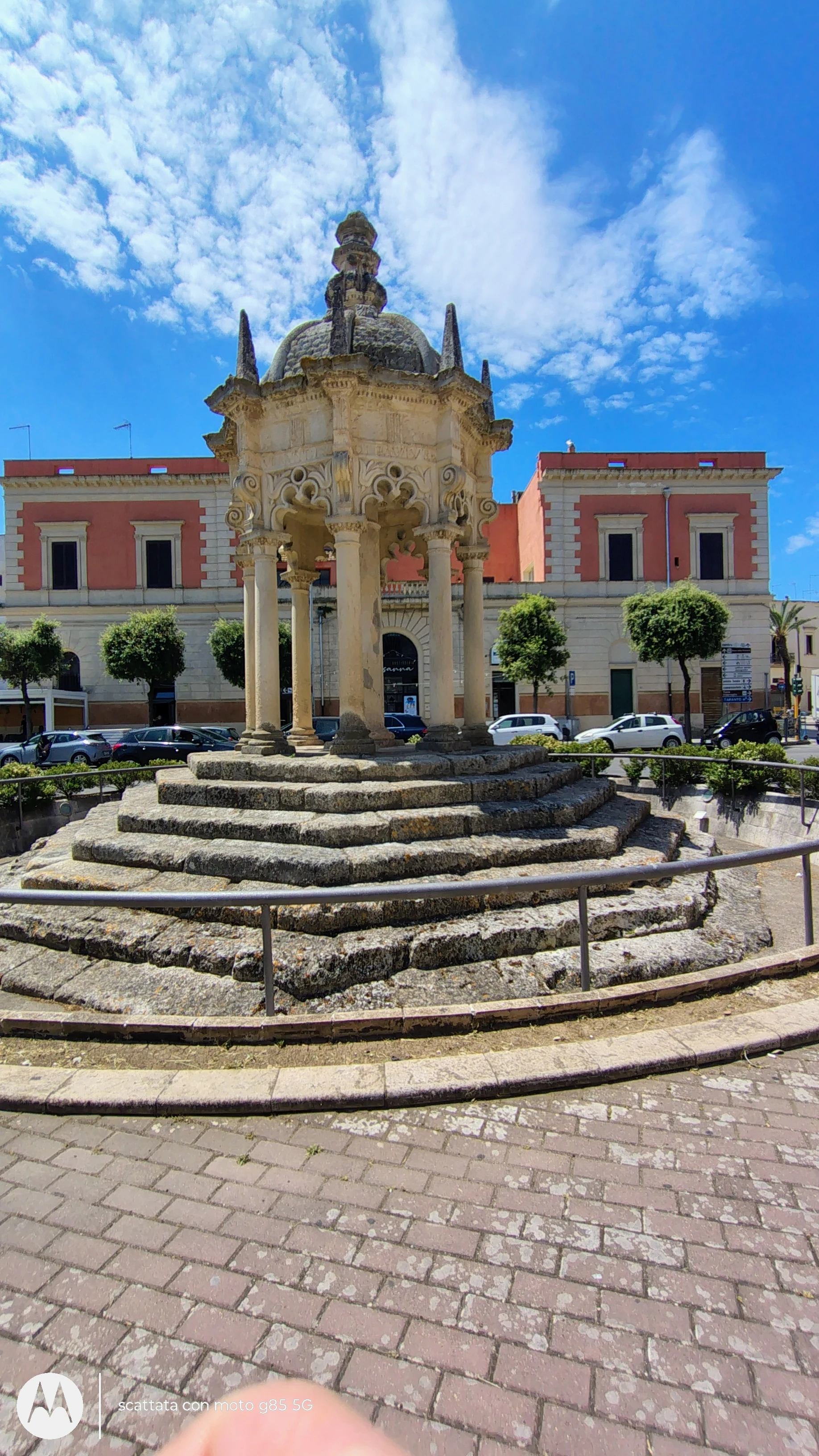 Piazza Salandra nel centro storico di Nardò